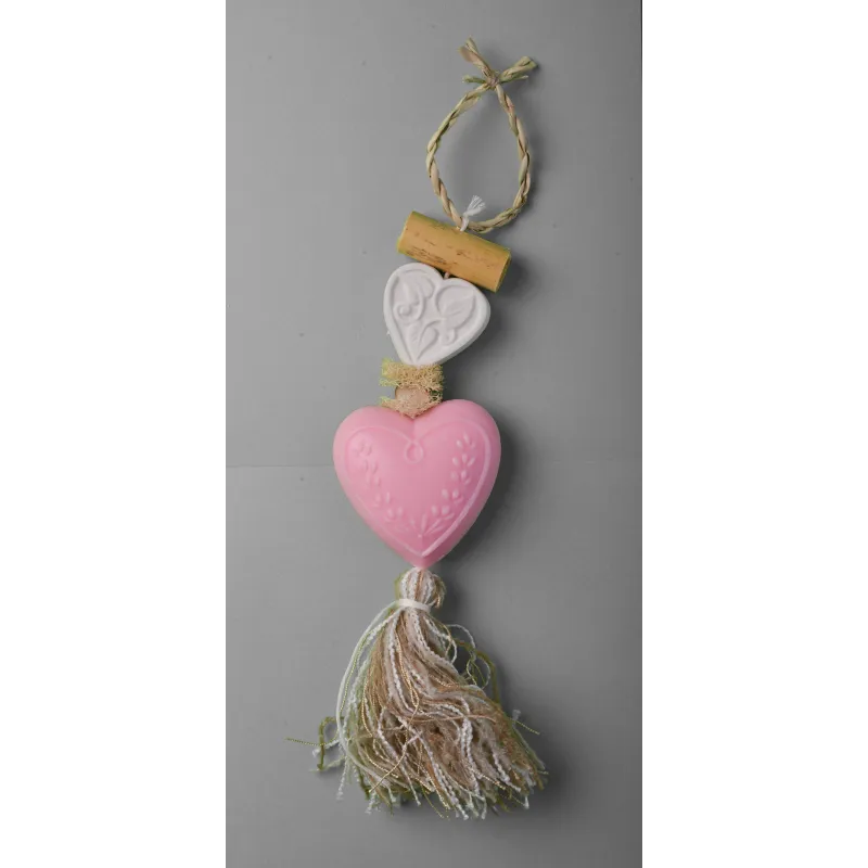 tresse a savon coeur bombe rose par Bell'ânesse en Provence