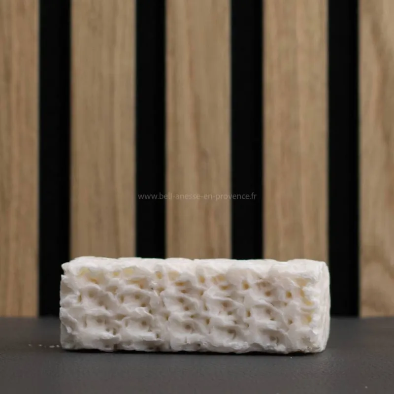 Savon Exfoliant 125gr au lait d'ânesse, poudre de riz et son de blé par Bell'ânesse en Provence