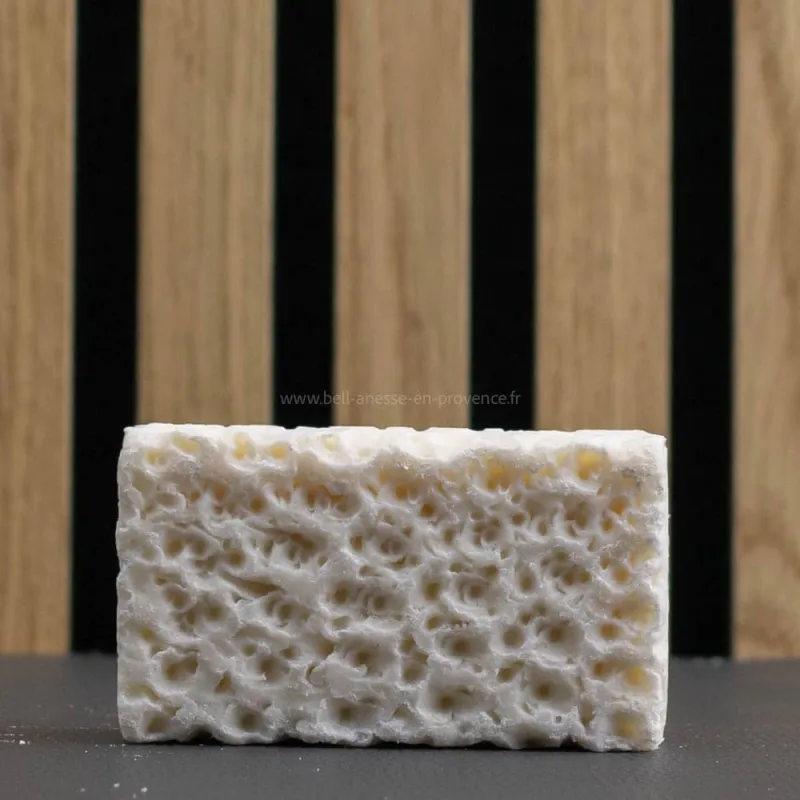 Savon Exfoliant 125gr au lait d'ânesse, poudre de riz et son de blé par Bell'ânesse en Provence