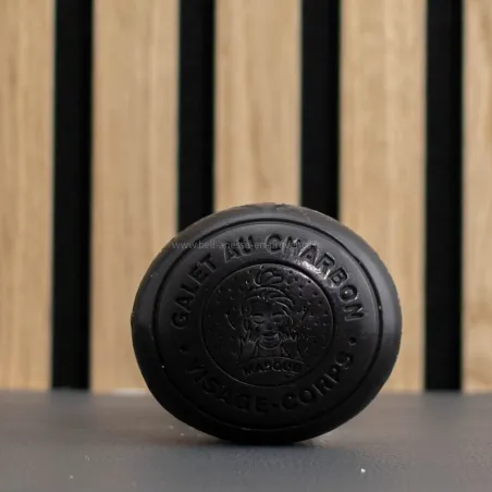 Savon masque galet au lait d'ânesse Bio et Charbon noir par Bell'ânesse en Provence