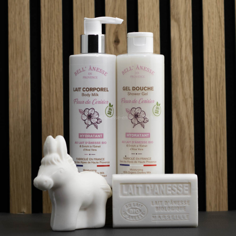 Coffret découverte lait d'ânesse bio et fleur de cerisier par Bell'Ânesse en Provence