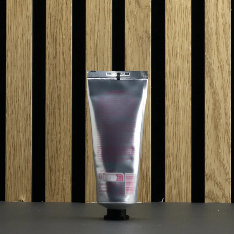 Crème mains au lait d'ânesse Bio et Fleur de cerisier par bell'ânesse en Provence