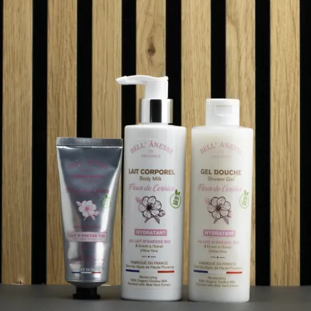 Coffret Douceur Fleur de Cerisier au lait d'ânesse bio par bell ânesse en Provence