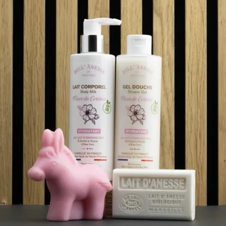 Coffret découverte fleur de cerisier au lait d'ânesse Bio par Bell Anesse en Provence