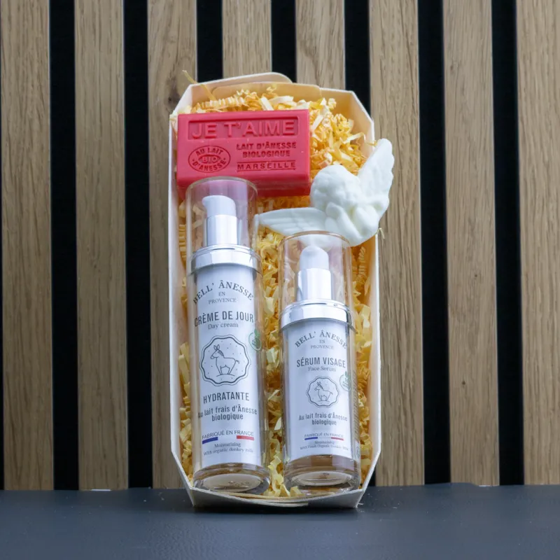 Coffret Maman Radieuse au lait d'ânesse bio par Bell Anesse en Provence