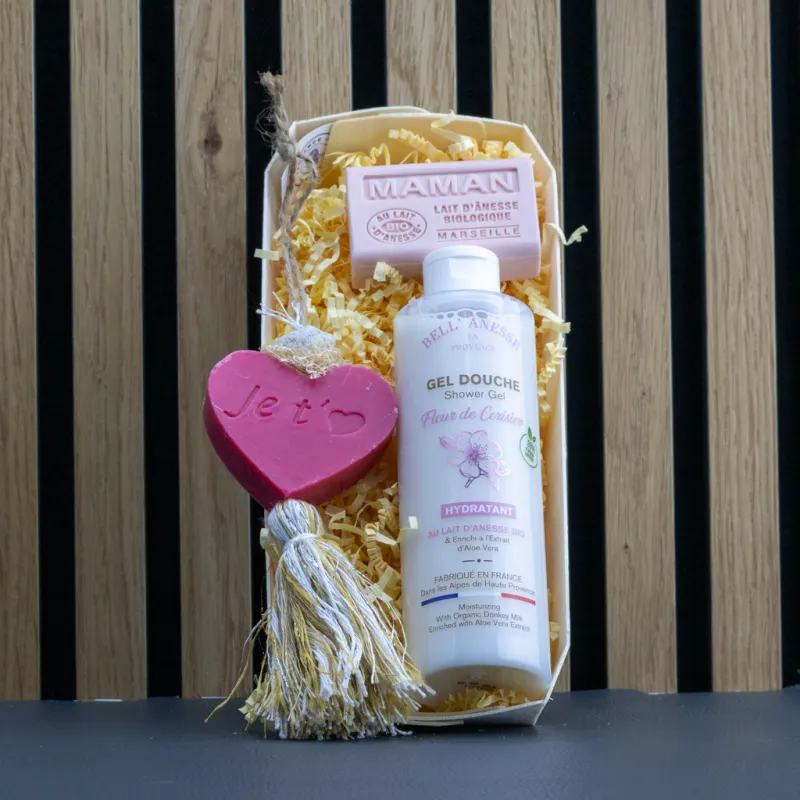 Coffret Maman Chérie au lait d'ânesse bio par Bell Anesse en Provence