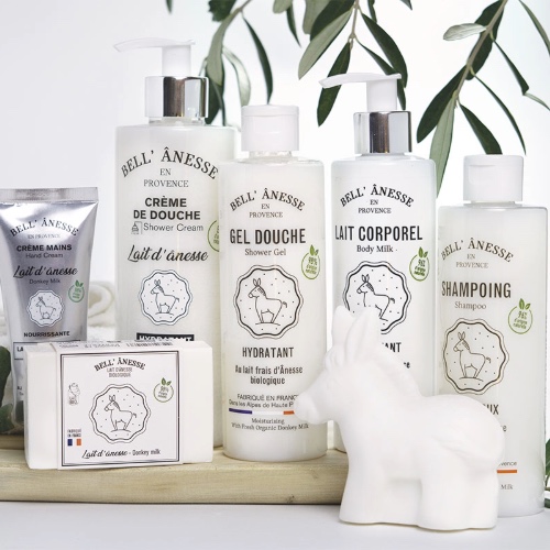 routine beauté au lait d'ânesse par Bell Ânesse en Provence 