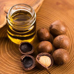 L'huile de noix de Macadamia par Bell ânesse en provence, cosmétique au lait d'ânesse bio